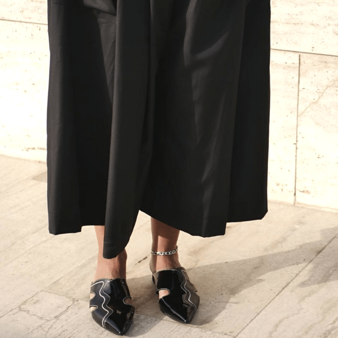 Maya black mule - THUNA