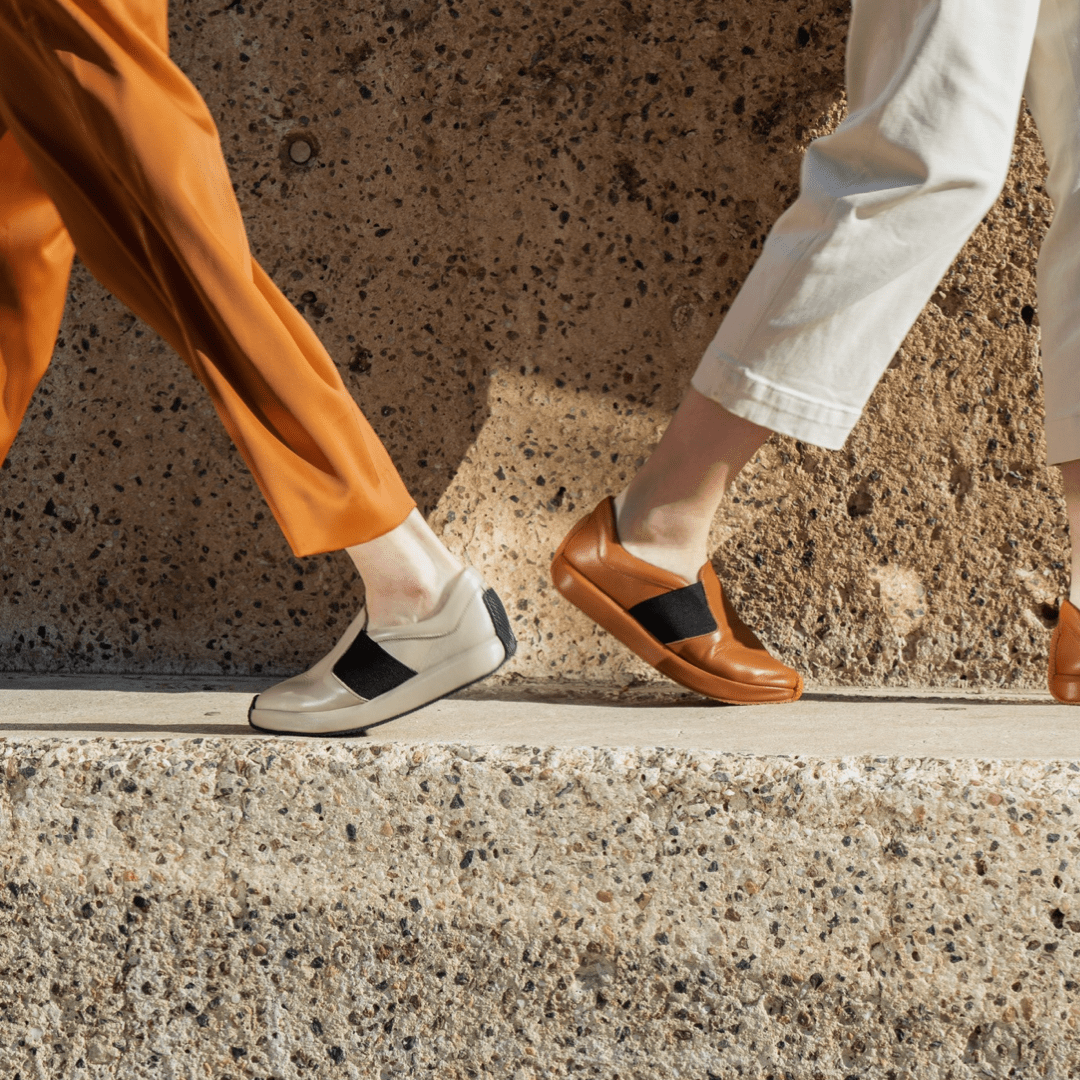 Meela tan sneaker - THUNA